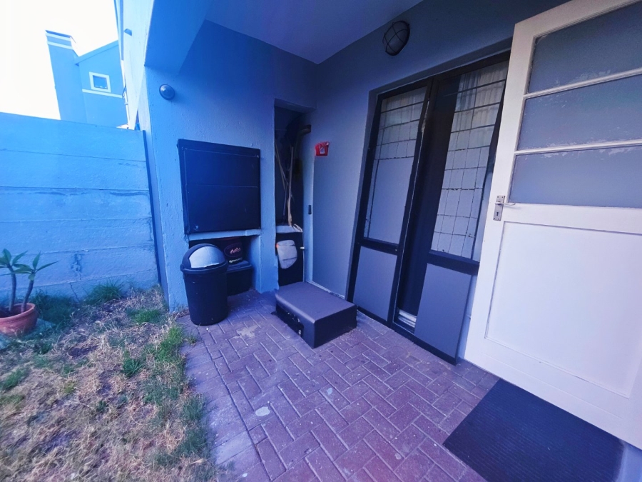 3 Bedroom Property for Sale in Parklands Western Cape